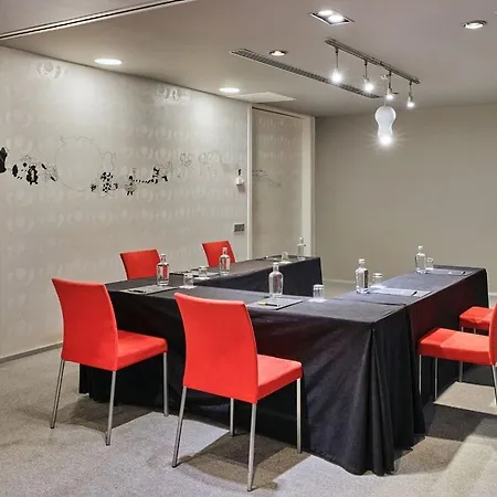 Ikonik Angli Otel 4*
