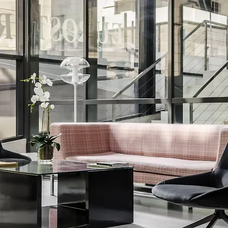 Hotel Ikonik Angli