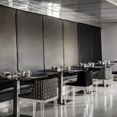 Ikonik Angli 4* Barcelona