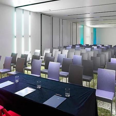 Ikonik Angli Otel 4*
