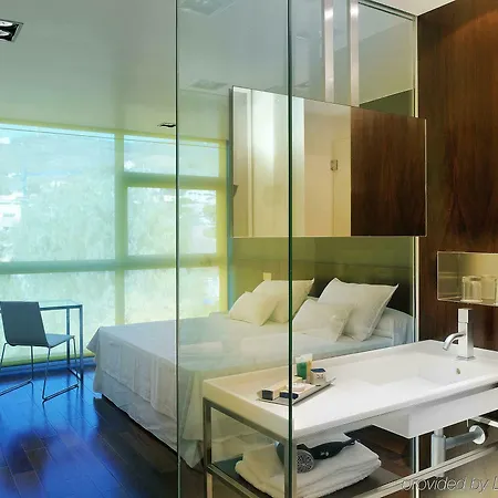 Ikonik Angli Hotel 4*