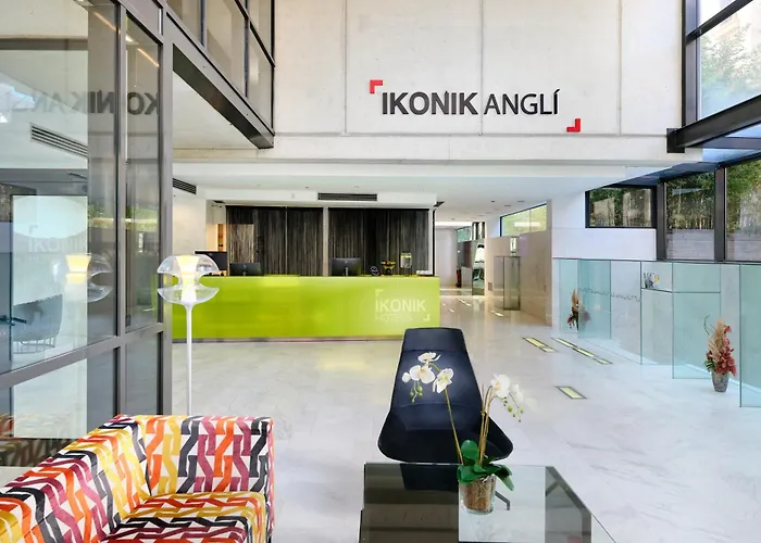 Ikonik Angli